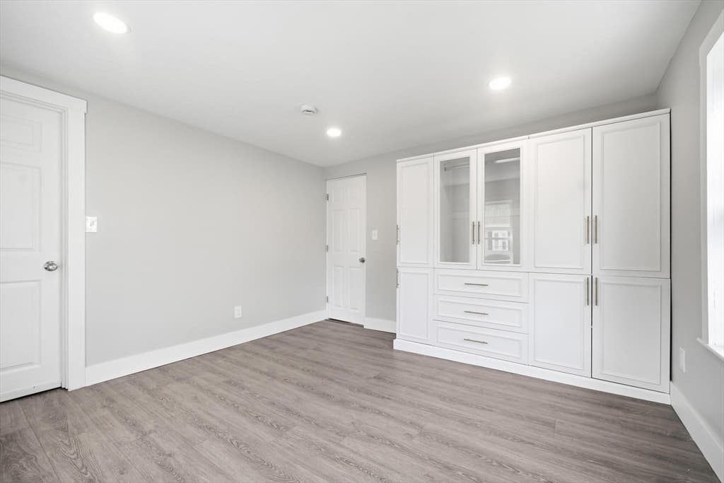 Single Family Residence at 21 Chestnut St, Woburn MA 01801, Woburn, photo 30 of 40
