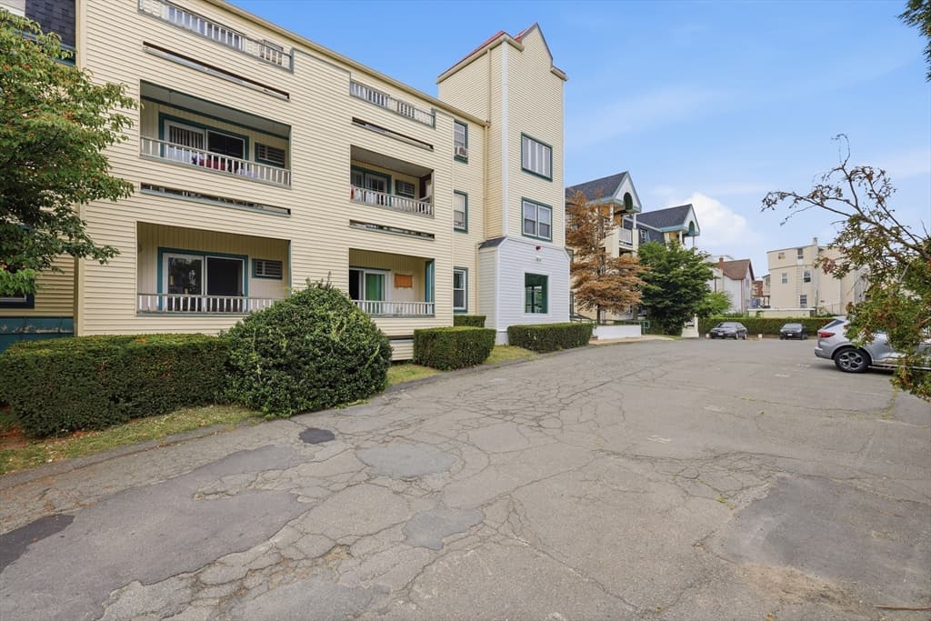 Condominium at 38 Carter St # 107, Everett MA 02149, Everett, photo 25 of 26