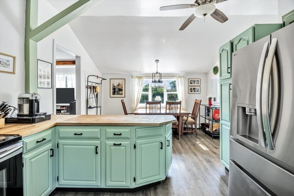 Single Family Residence at 15 Beechwood Ave, Lakeville MA 02347, Lakeville, photo 14 of 38