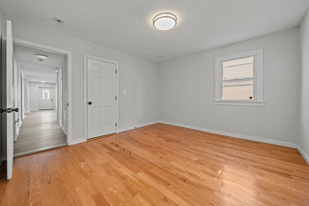 Single Family Residence at 28 Warren St, Peabody MA 01960, Peabody, photo 13 of 21