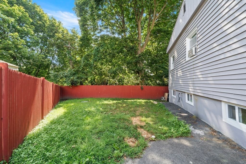 Single Family Residence at 28 Warren St, Peabody MA 01960, Peabody, photo 18 of 21