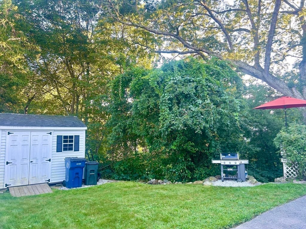 Single Family Residence at 17 Cutler St, Medway MA 02053, Medway, photo 17 of 17