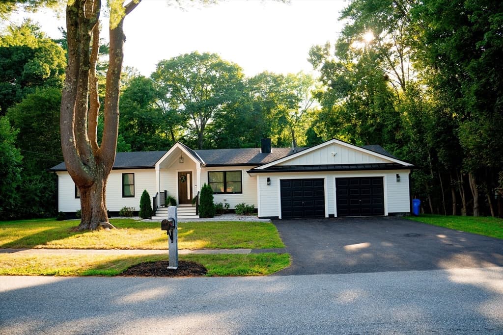 74 Westfield Dr, Holliston MA 01746