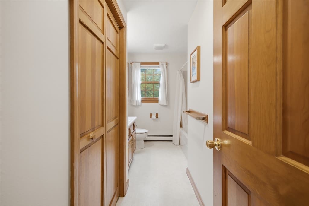 Single Family Residence at 99 Overlook Dr, Raynham MA 02767, Raynham, photo 12 of 41