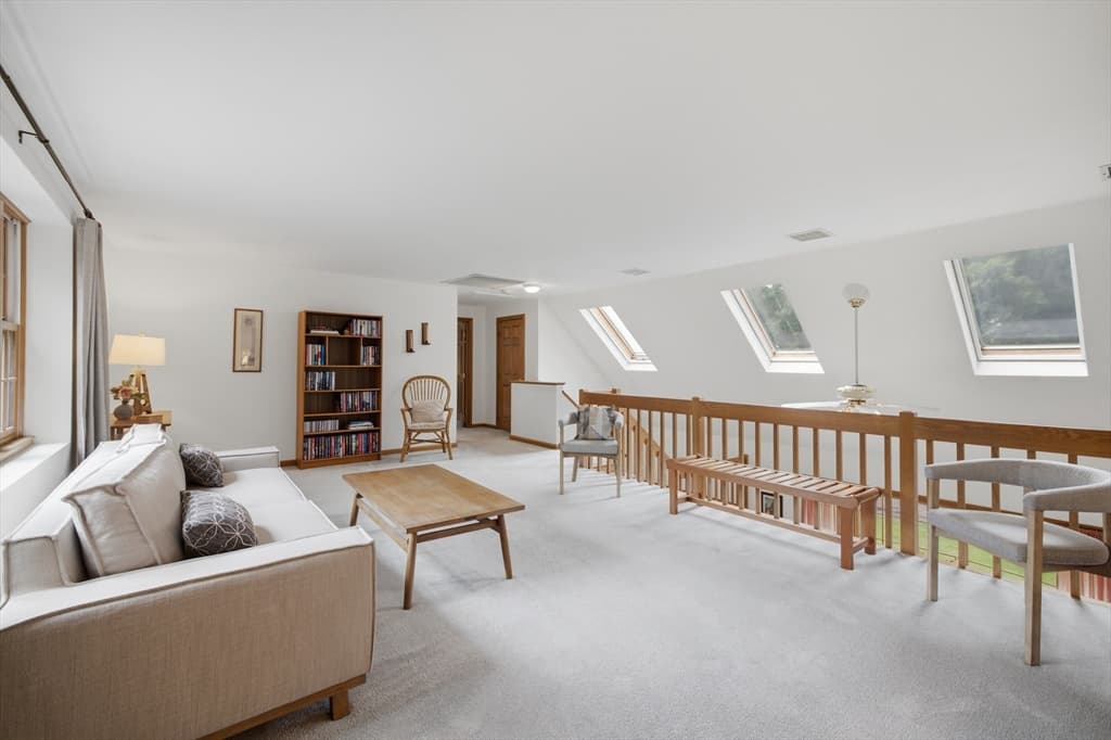 Single Family Residence at 99 Overlook Dr, Raynham MA 02767, Raynham, photo 21 of 41