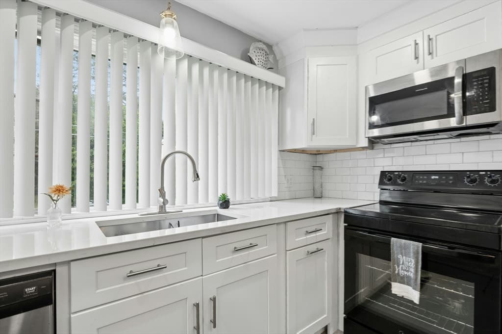 Single Family Residence at 228 Sawtell Ave, Brockton MA 02302, Brockton, photo 23 of 31