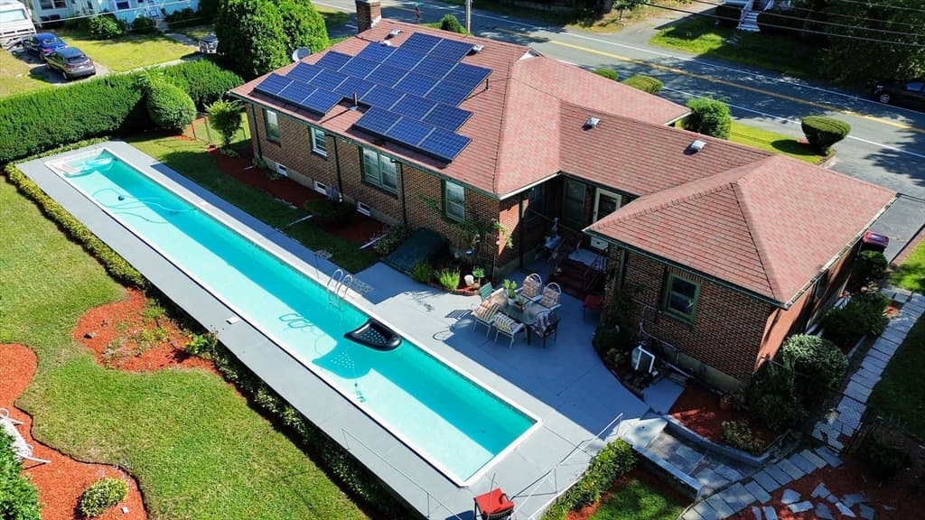 Single Family Residence at 228 Sawtell Ave, Brockton MA 02302, Brockton, photo 2 of 31