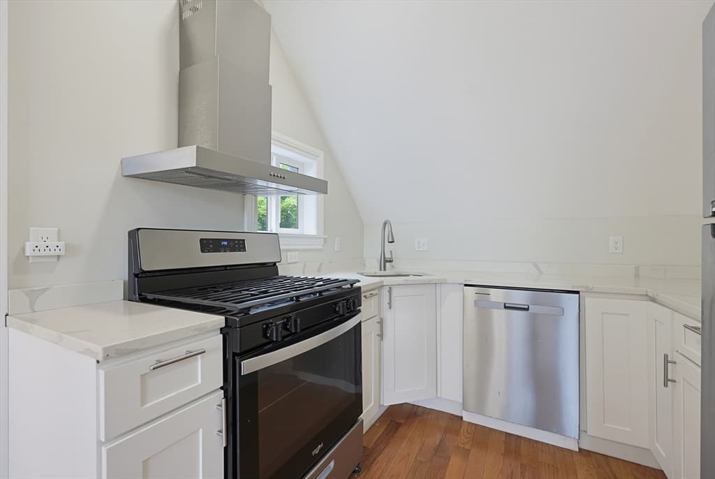 2 Family - 2 Units Up/Down at 31 Saint Casimir Ave, Brockton MA 02302, Brockton, photo 27 of 38