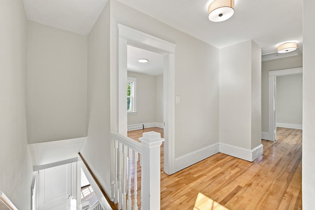 Single Family Residence at 31 Barnard Rd, Worcester MA 01605, Worcester, photo 17 of 42
