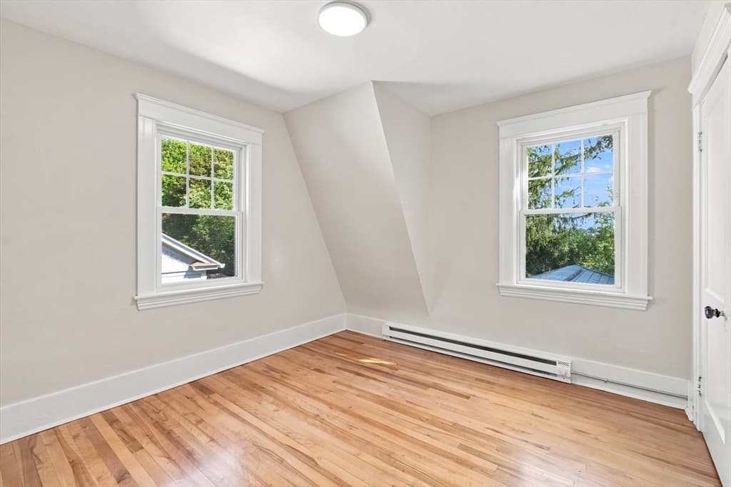 Single Family Residence at 31 Barnard Rd, Worcester MA 01605, Worcester, photo 22 of 42