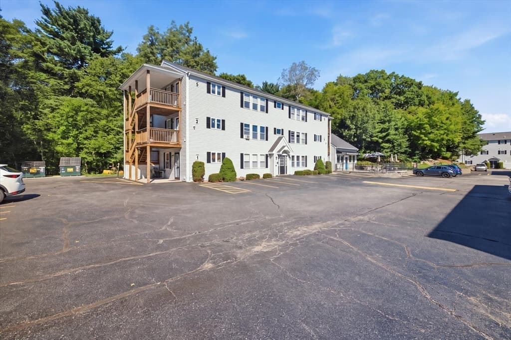 Condominium at 6 Warsaw Ave # 2, Dudley MA 01571, Dudley, photo 17 of 25