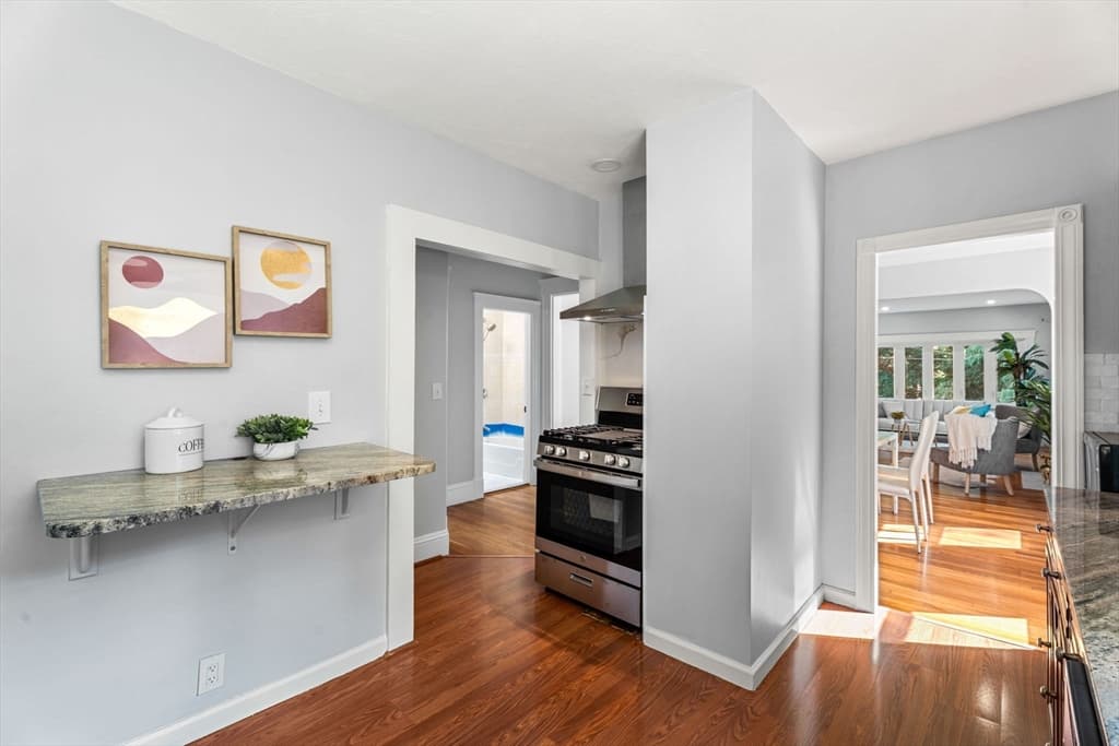 Single Family Residence at 21 Evelyn Pl, Quincy MA 02171, Quincy, photo 10 of 30