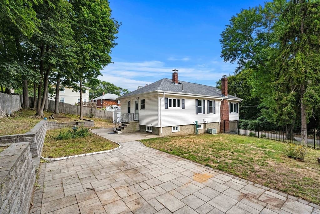 Single Family Residence at 21 Evelyn Pl, Quincy MA 02171, Quincy, photo 31 of 32
