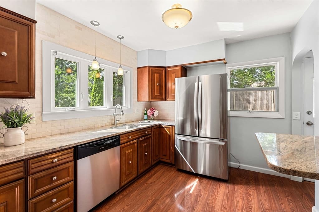 Single Family Residence at 21 Evelyn Pl, Quincy MA 02171, Quincy, photo 8 of 30
