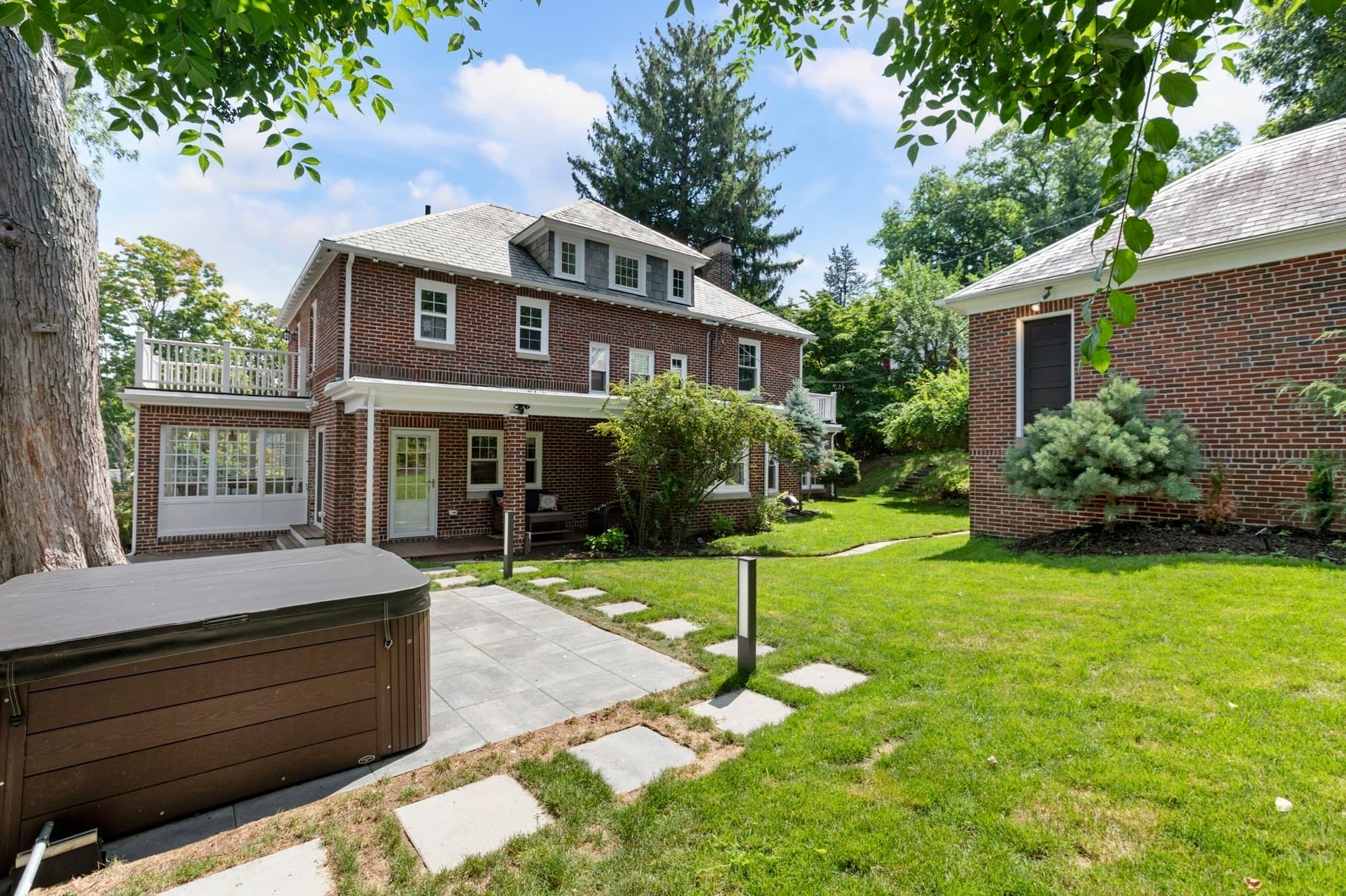 Single Family Residence at 5 Moss Hill Rd, Boston MA 02130, Boston, photo 21 of 40