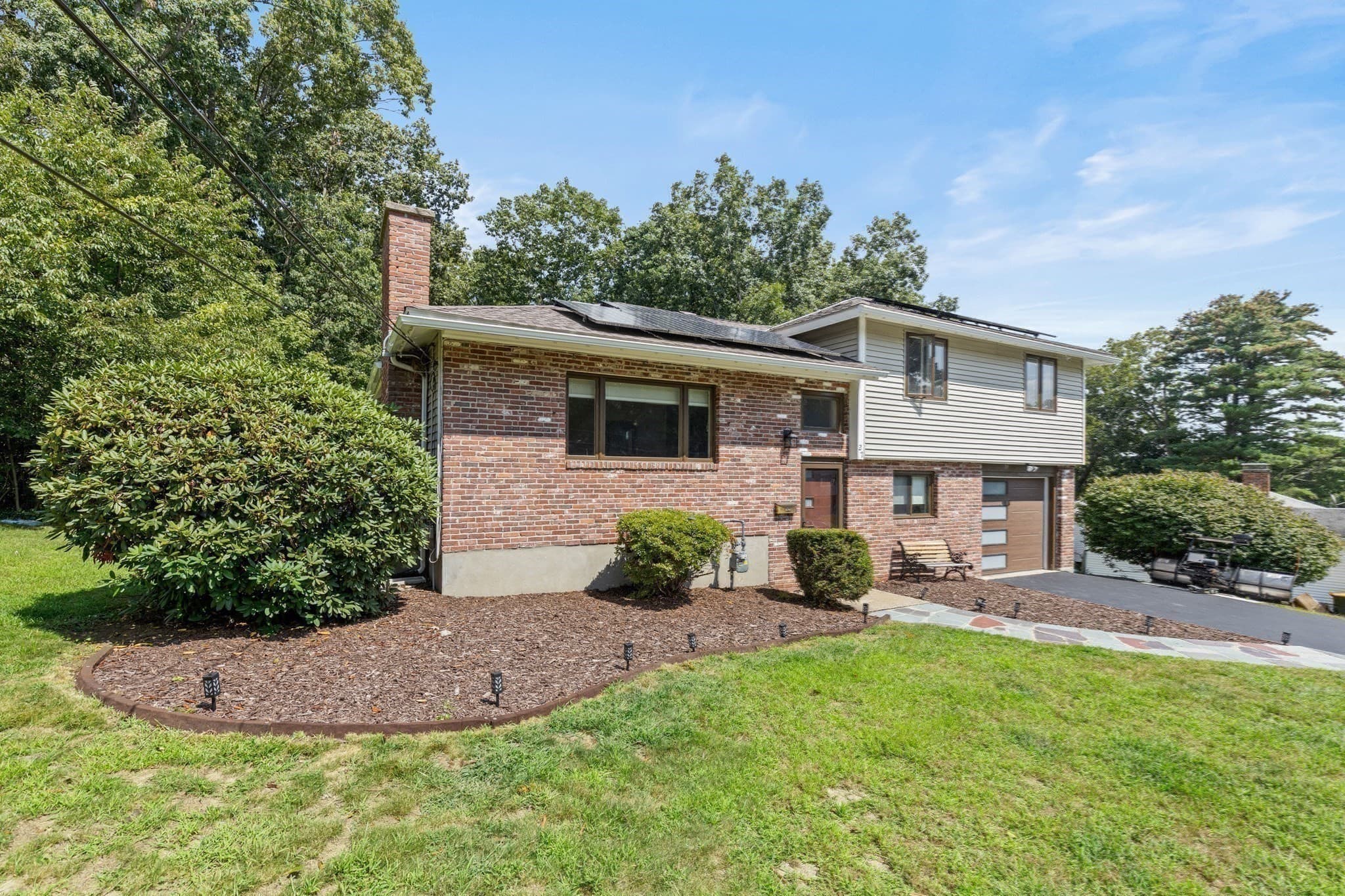 Single Family Residence at 27 Lyman Rd, Framingham MA 01701, Framingham, photo 2 of 28