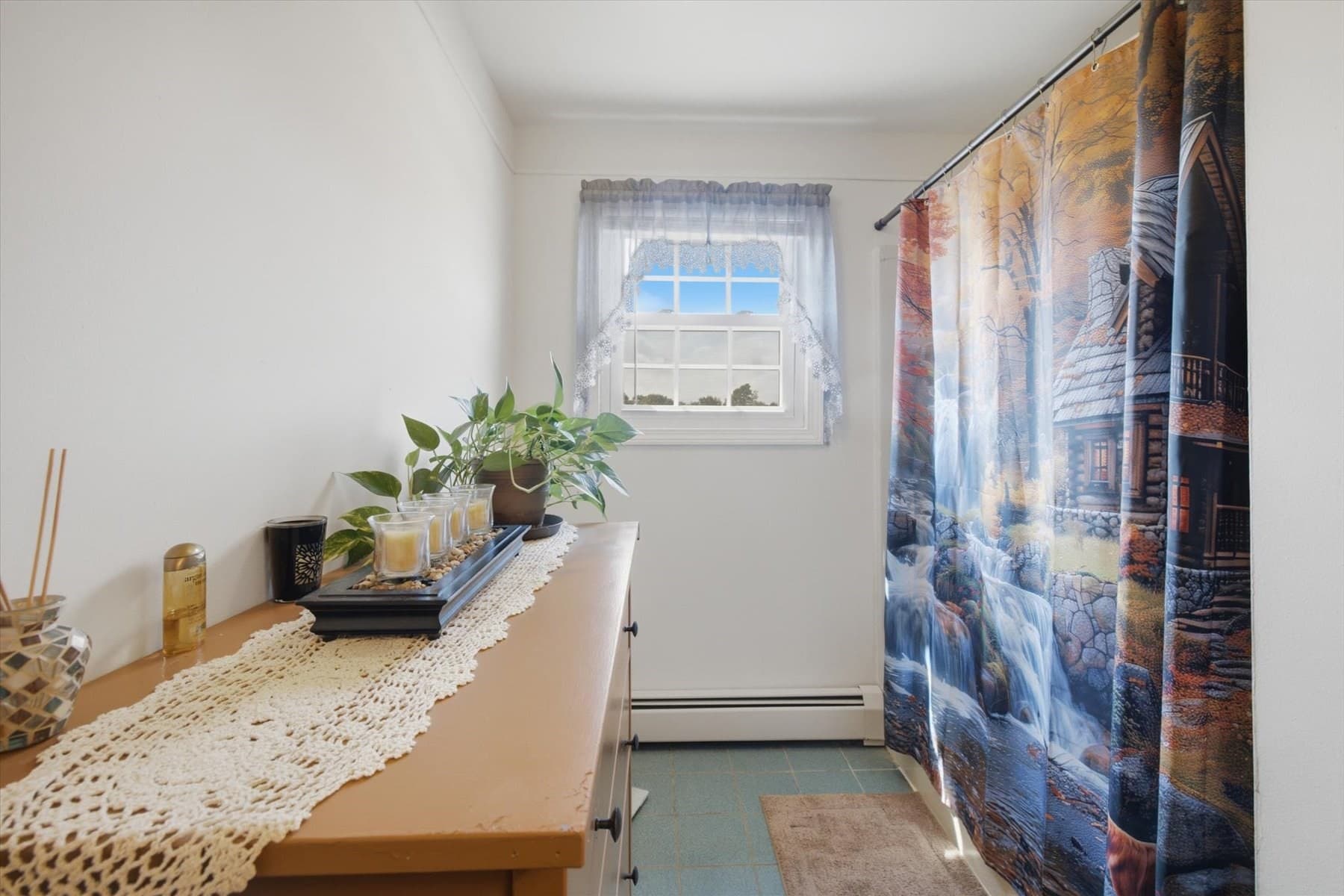 Single Family Residence at 680 N Underwood St, Fall River MA 02720, Fall River, photo 19 of 41