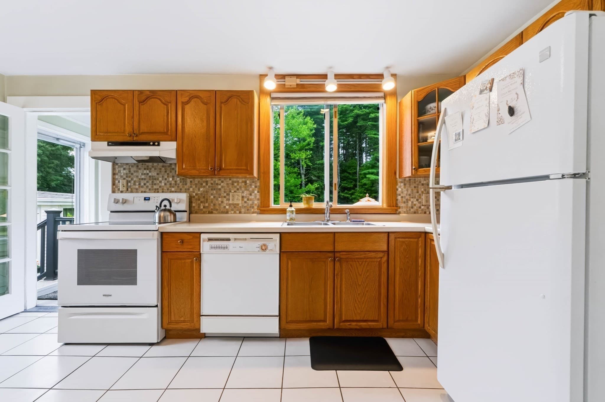 Single Family Residence at 32 East Street, Southampton MA 01073, Southampton, photo 6 of 42
