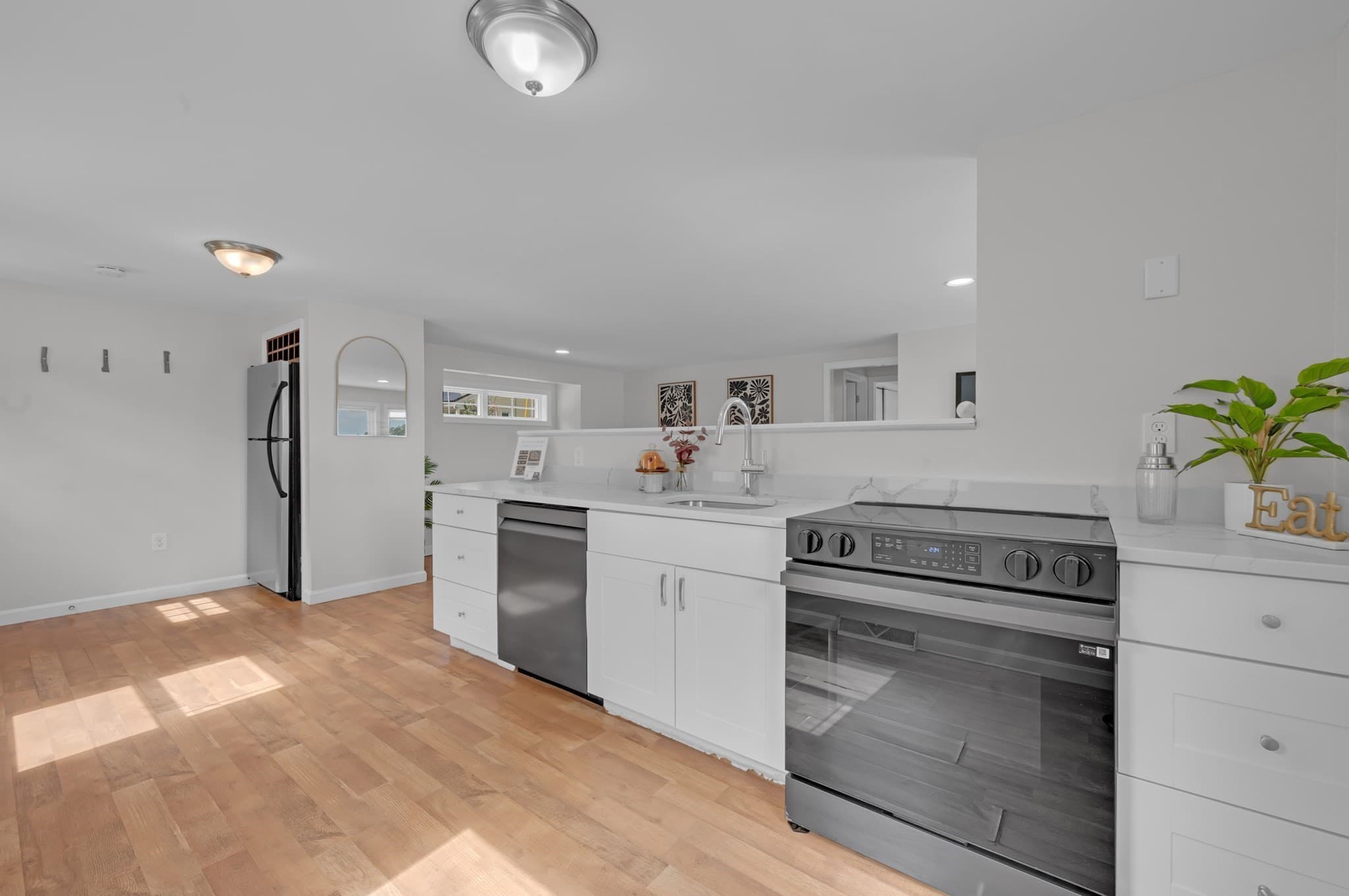 Single Family Residence at 1 Summer Village Rd, Westford MA 01886, Westford, photo 4 of 29