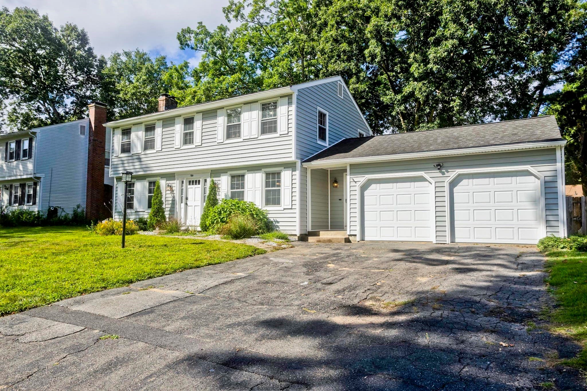 Single Family Residence at 50 Crystal Brook Dr, Springfield MA 01118, Springfield, photo 2 of 30