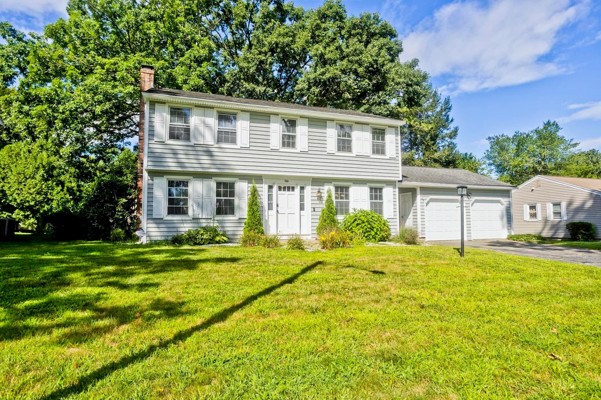 Single Family Residence at 50 Crystal Brook Dr, Springfield MA 01118, Springfield, photo 3 of 30