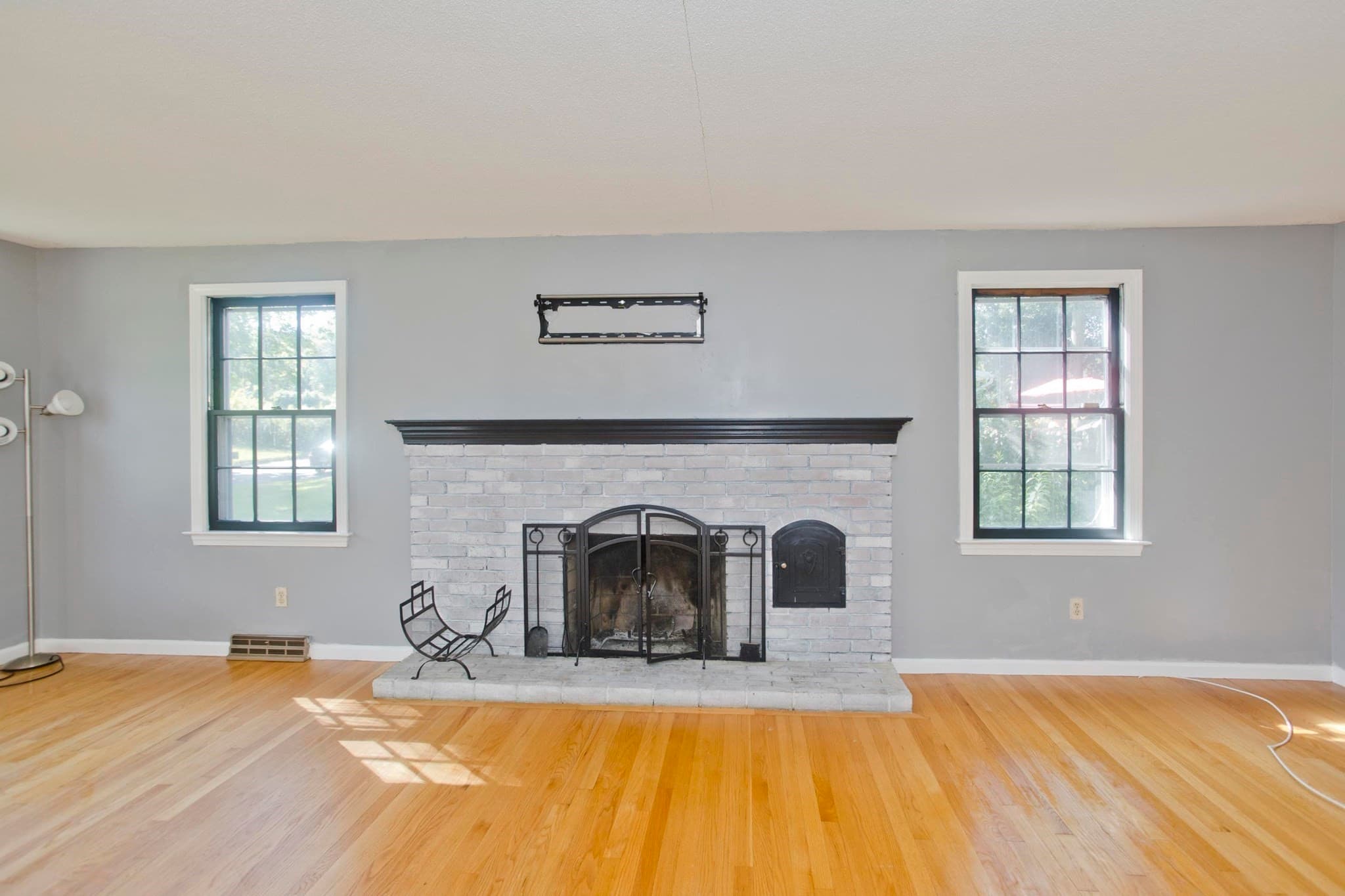 Single Family Residence at 50 Crystal Brook Dr, Springfield MA 01118, Springfield, photo 9 of 30