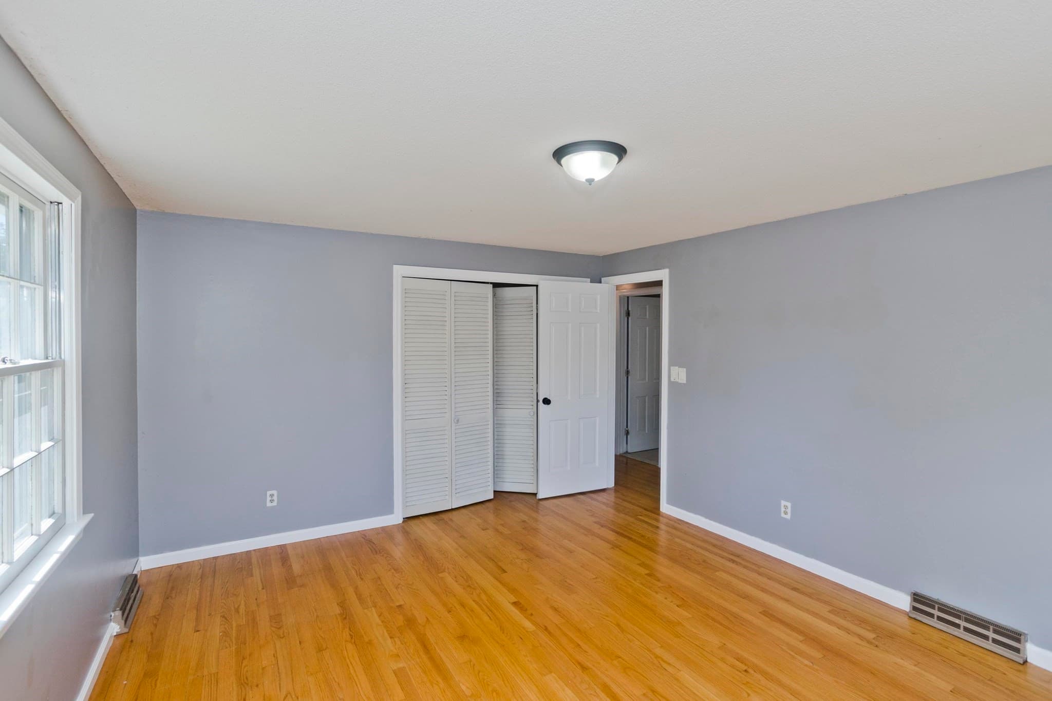 Single Family Residence at 50 Crystal Brook Dr, Springfield MA 01118, Springfield, photo 24 of 30