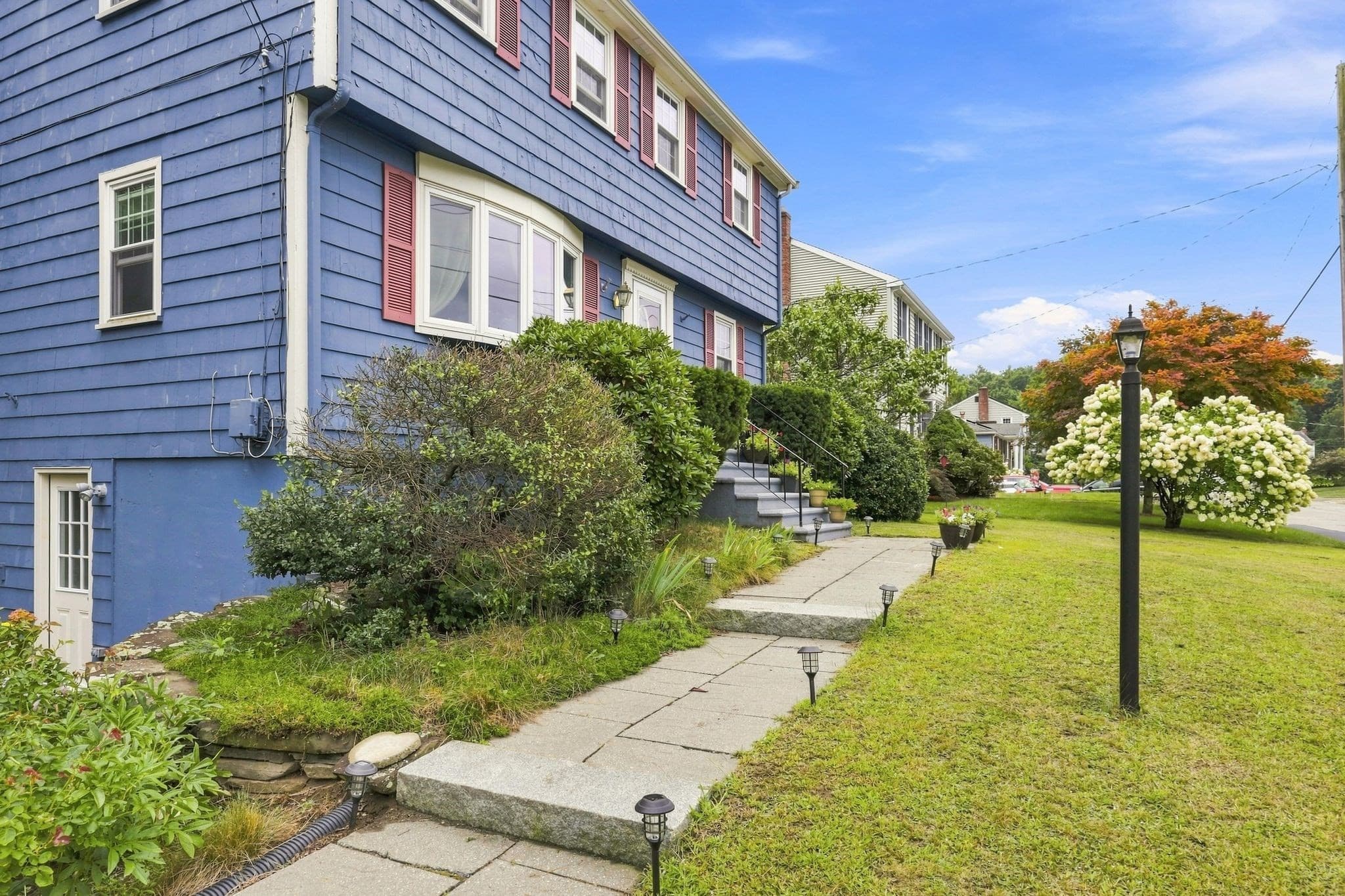 Single Family Residence at 25 Mohawk Path, Bellingham MA 02019, Bellingham, photo 4 of 42
