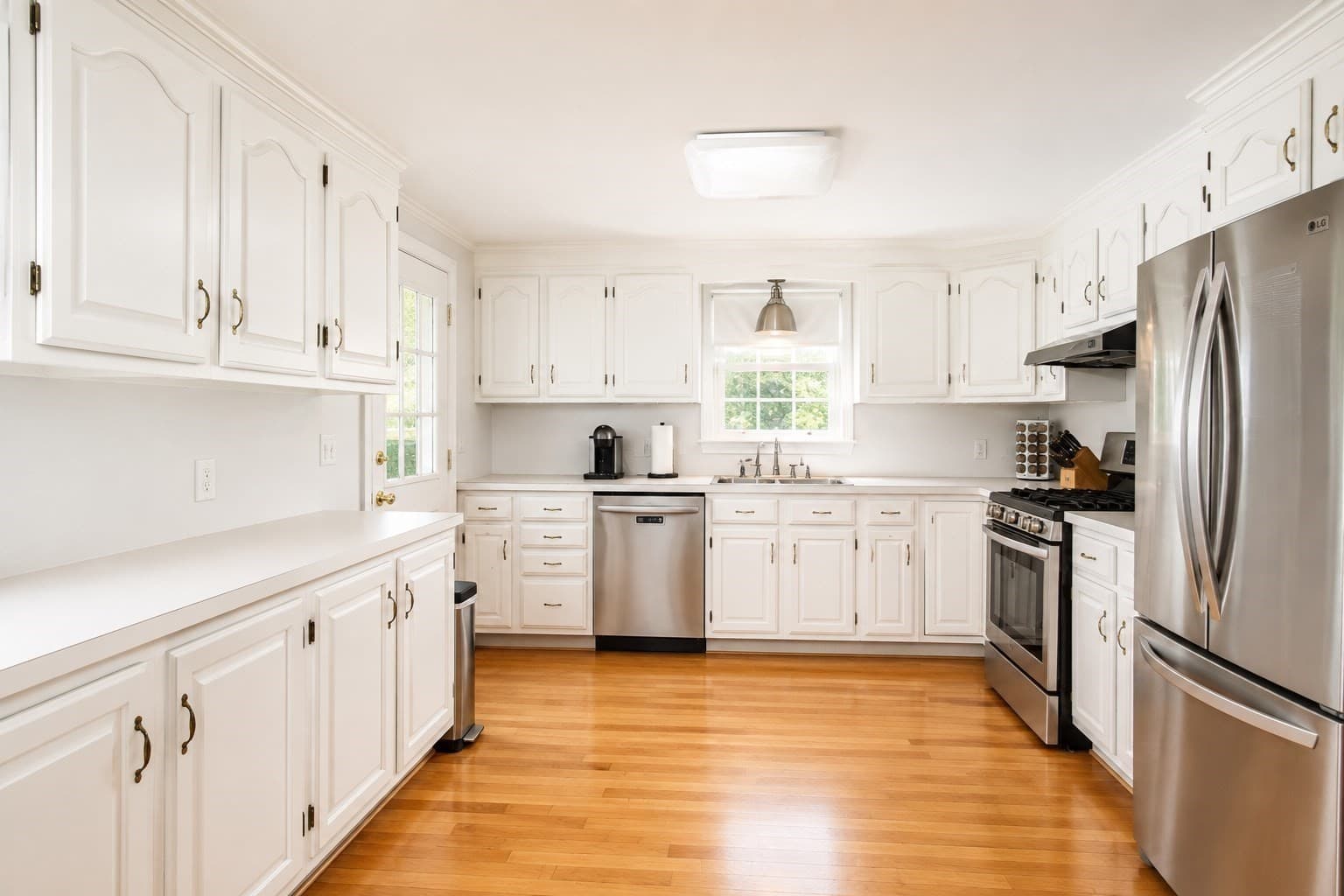 Single Family Residence at 25 Speight Arden, East Longmeadow MA 01028, East Longmeadow, photo 6 of 40