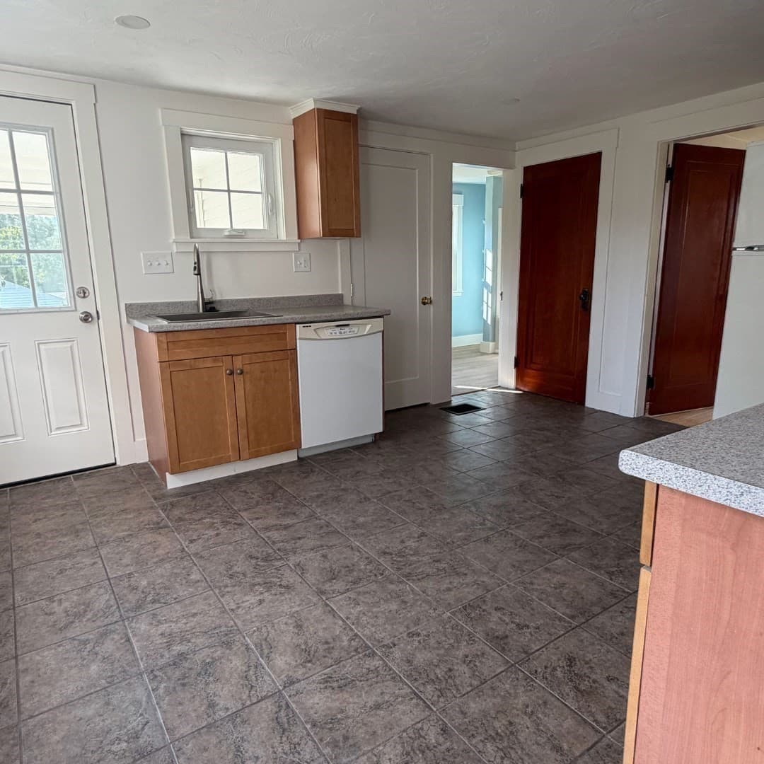 Single Family Residence at 40 Marshall Rd, Fitchburg MA 01420, Fitchburg, photo 18 of 32