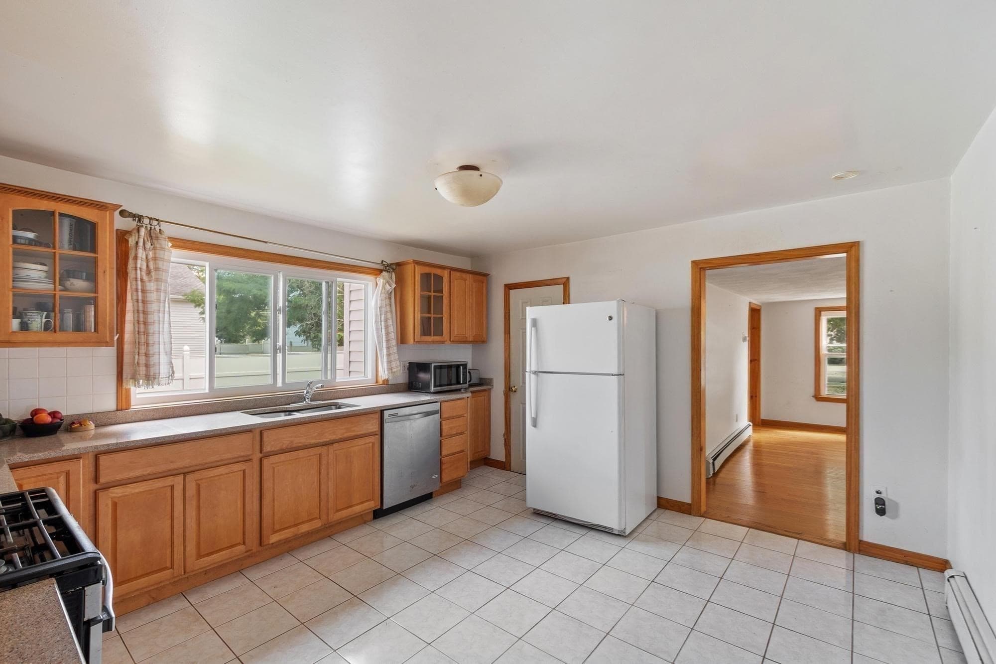 Single Family Residence at 9 Lill Avenue, Newton MA 02465, Newton, photo 7 of 32