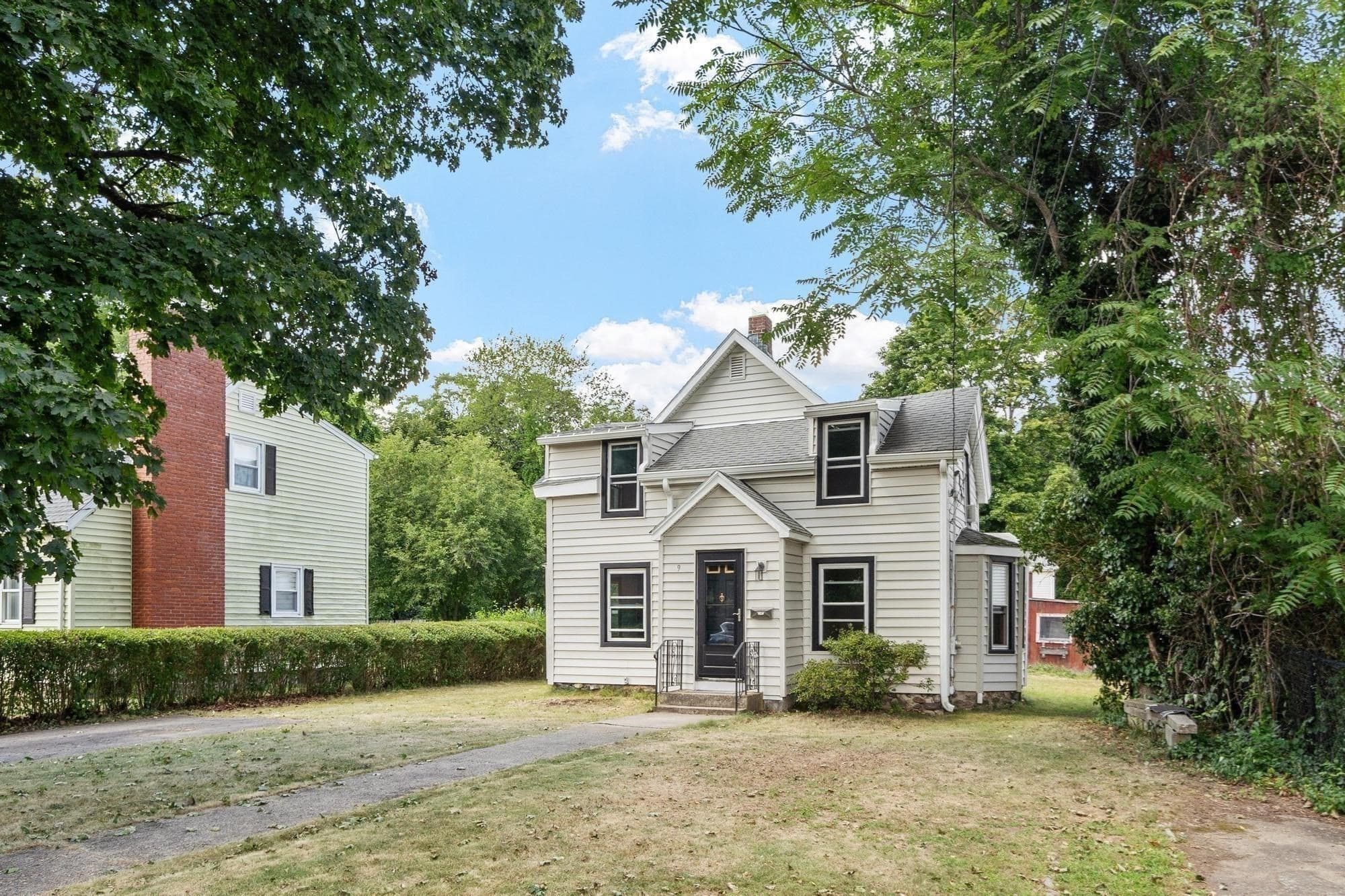 9 Lill Avenue, Newton MA 02465