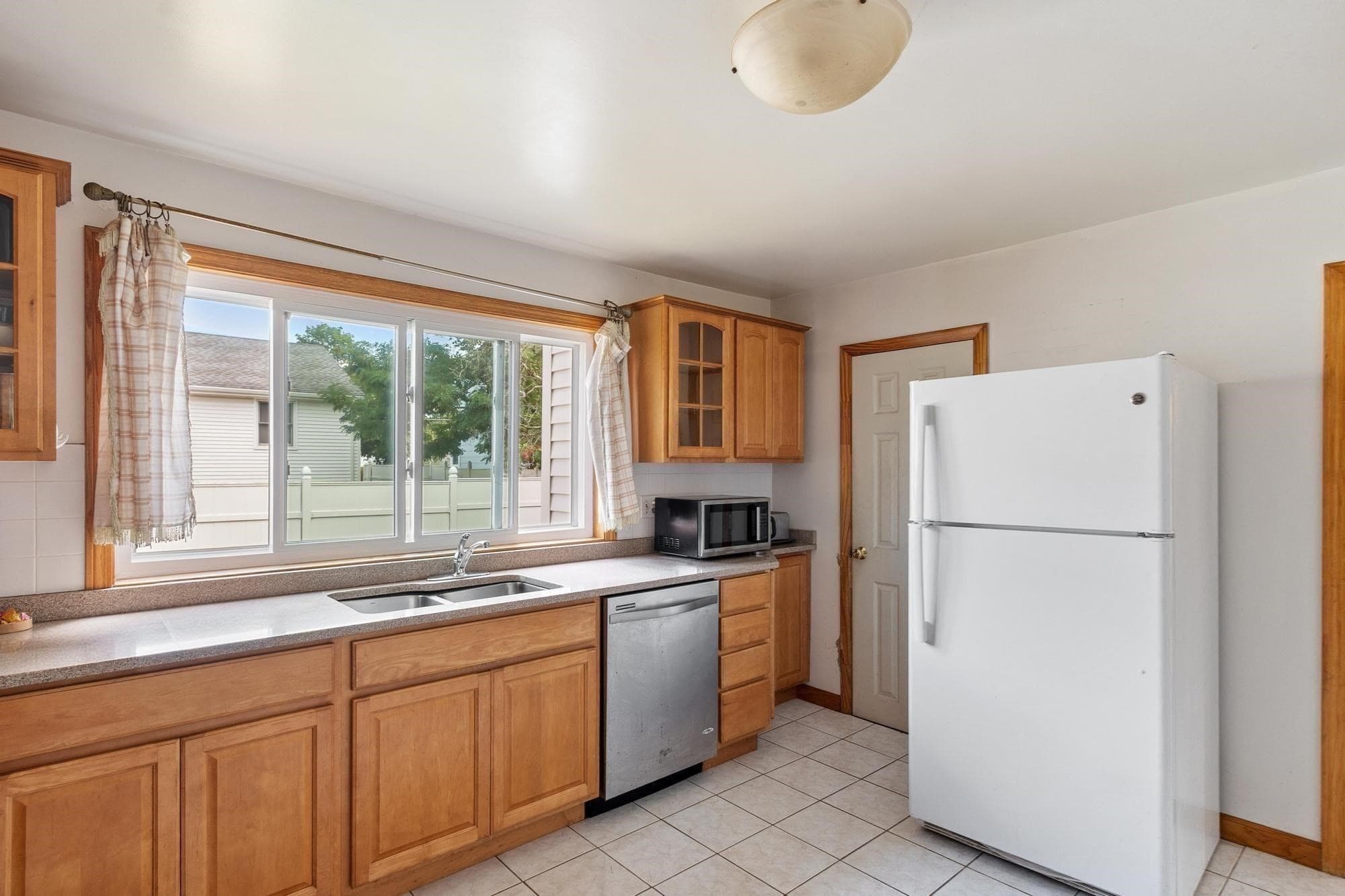 Single Family Residence at 9 Lill Avenue, Newton MA 02465, Newton, photo 8 of 32