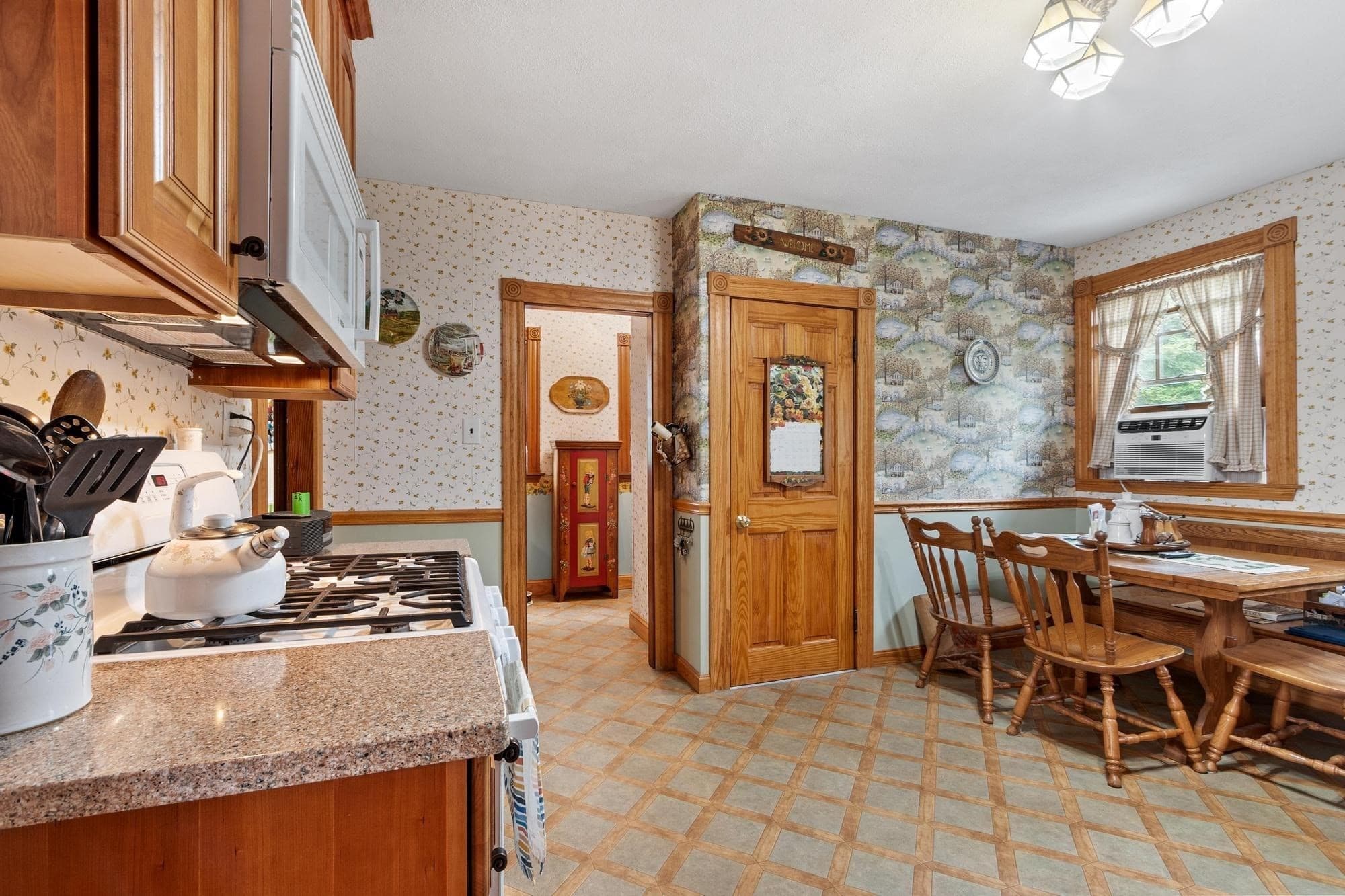 2 Family - 2 Units Up/Down at 91 Cedar Street, Wakefield MA 01880, Wakefield, photo 30 of 42