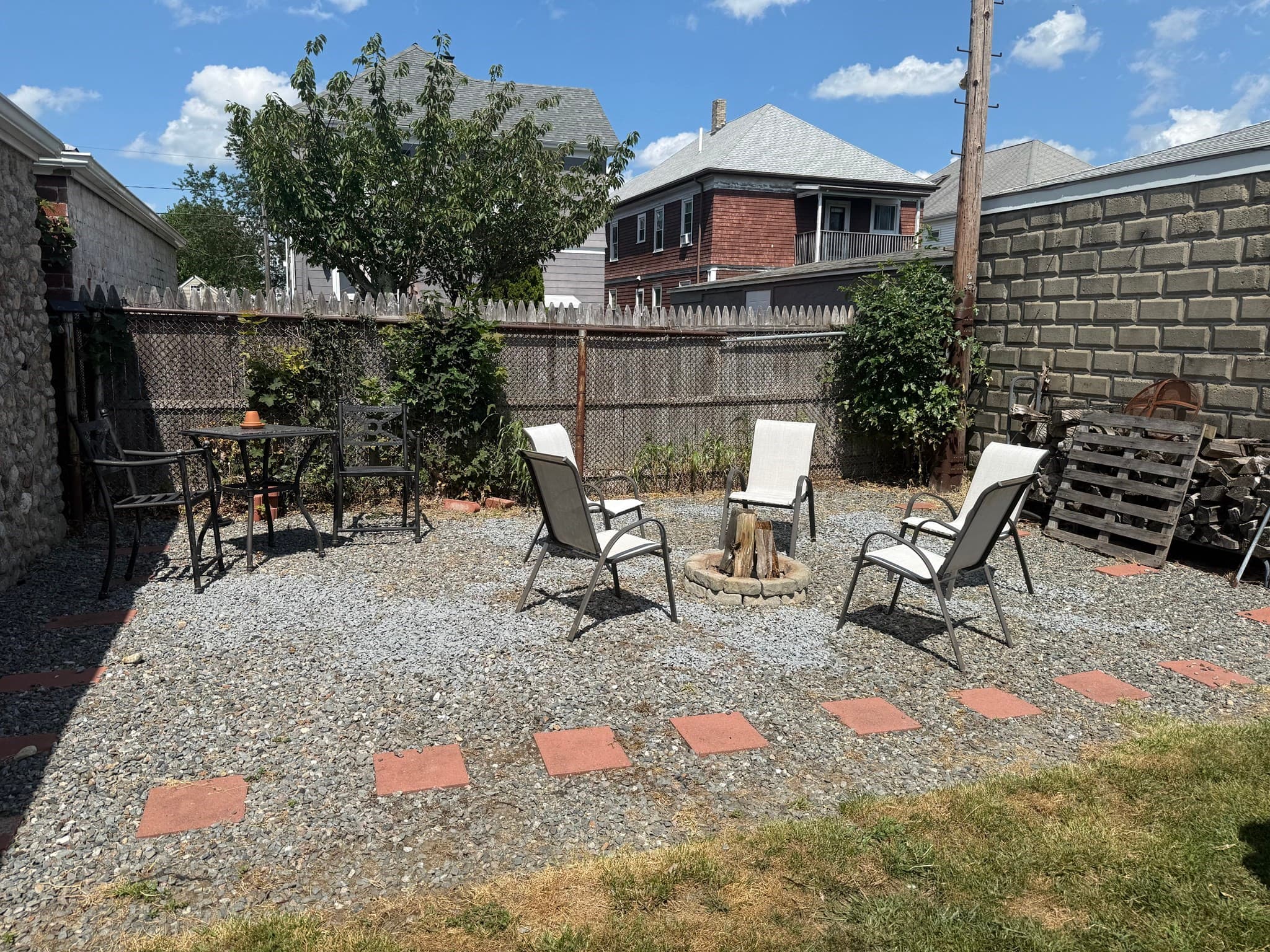 Single Family Residence at 273 Wood Street, New Bedford MA 02745, New Bedford, photo 4 of 22