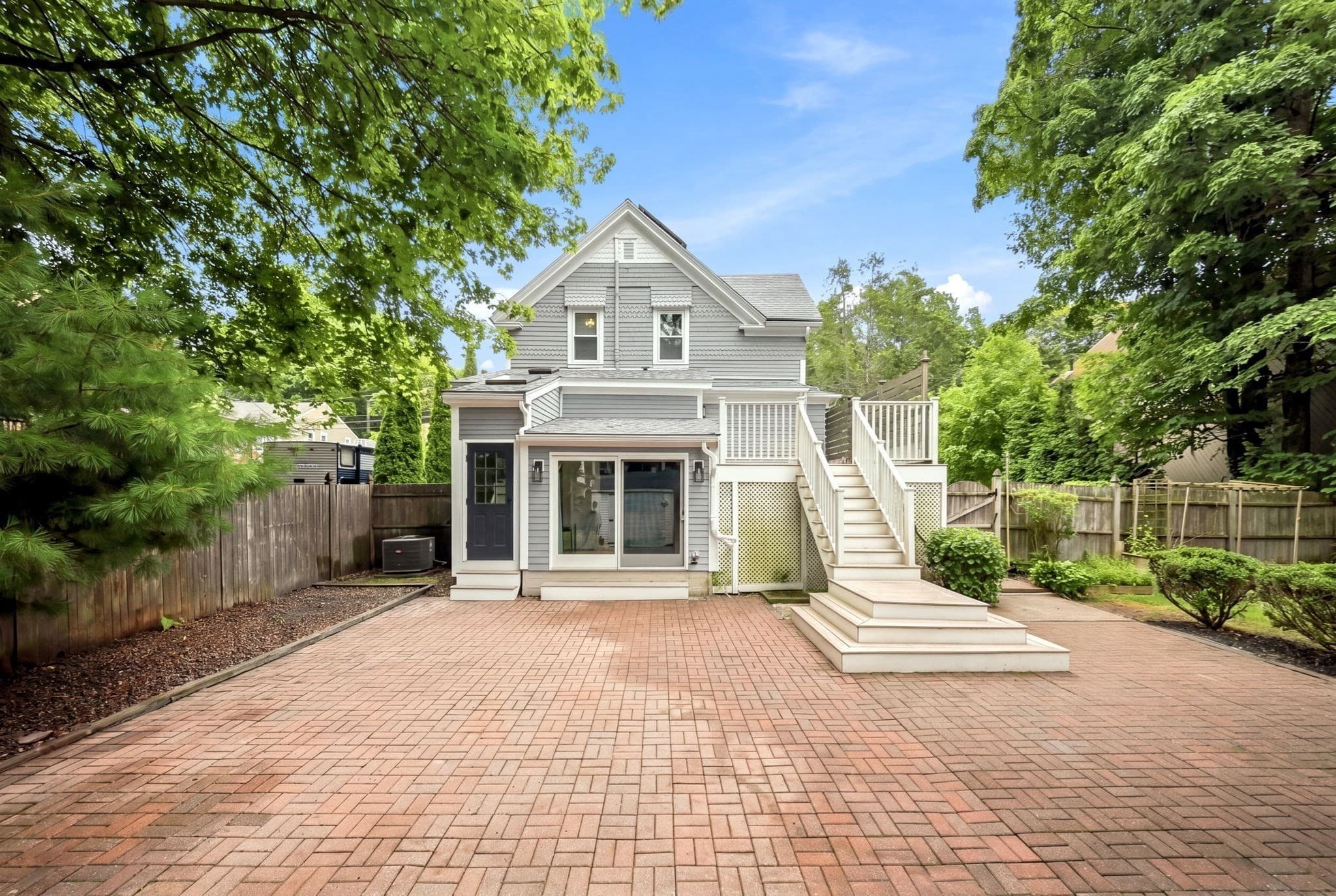 Single Family Residence at 8 Charles St, Stoneham MA 02180, Stoneham, photo 25 of 35