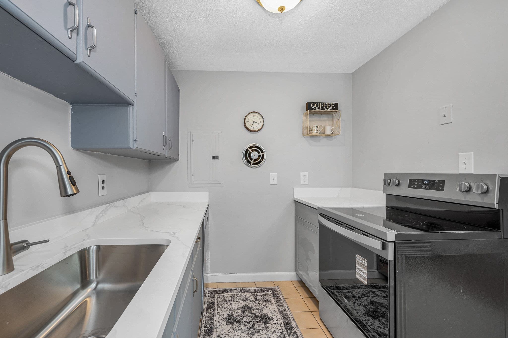 Condominium at 7 Glen Ave # 7, Chelmsford MA 01824, Chelmsford, photo 11 of 23