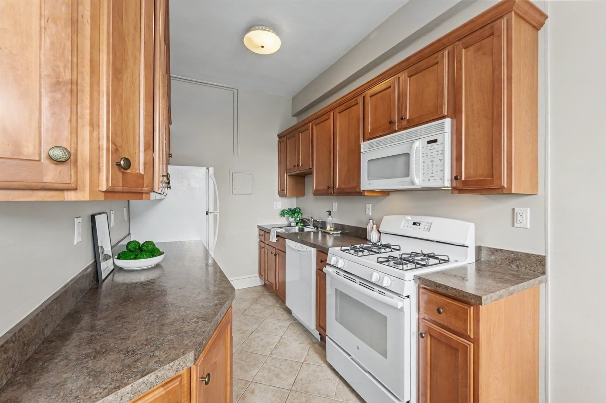 Condominium at 354 North Main Street # 308, Andover MA 01810, Andover, photo 16 of 33