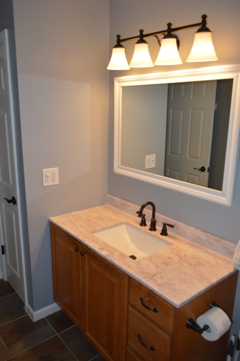 Condominium at 25 Oakes Cir # 25, Millbury MA 01527, Millbury, photo 13 of 22