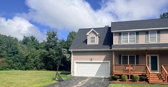 25 Oakes Cir # 25, Millbury MA 01527