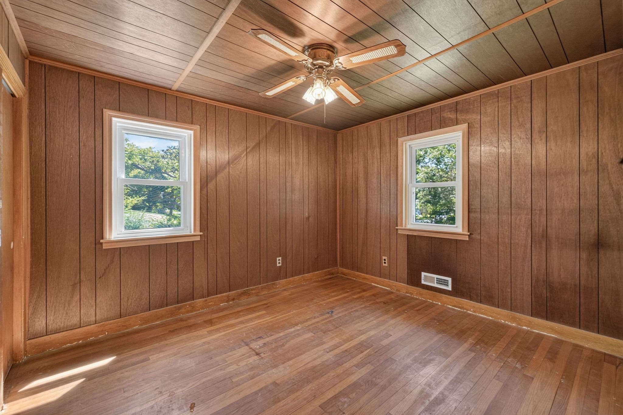 Single Family Residence at 1 Vincent St, Middleboro MA 02346, Middleboro, photo 26 of 38