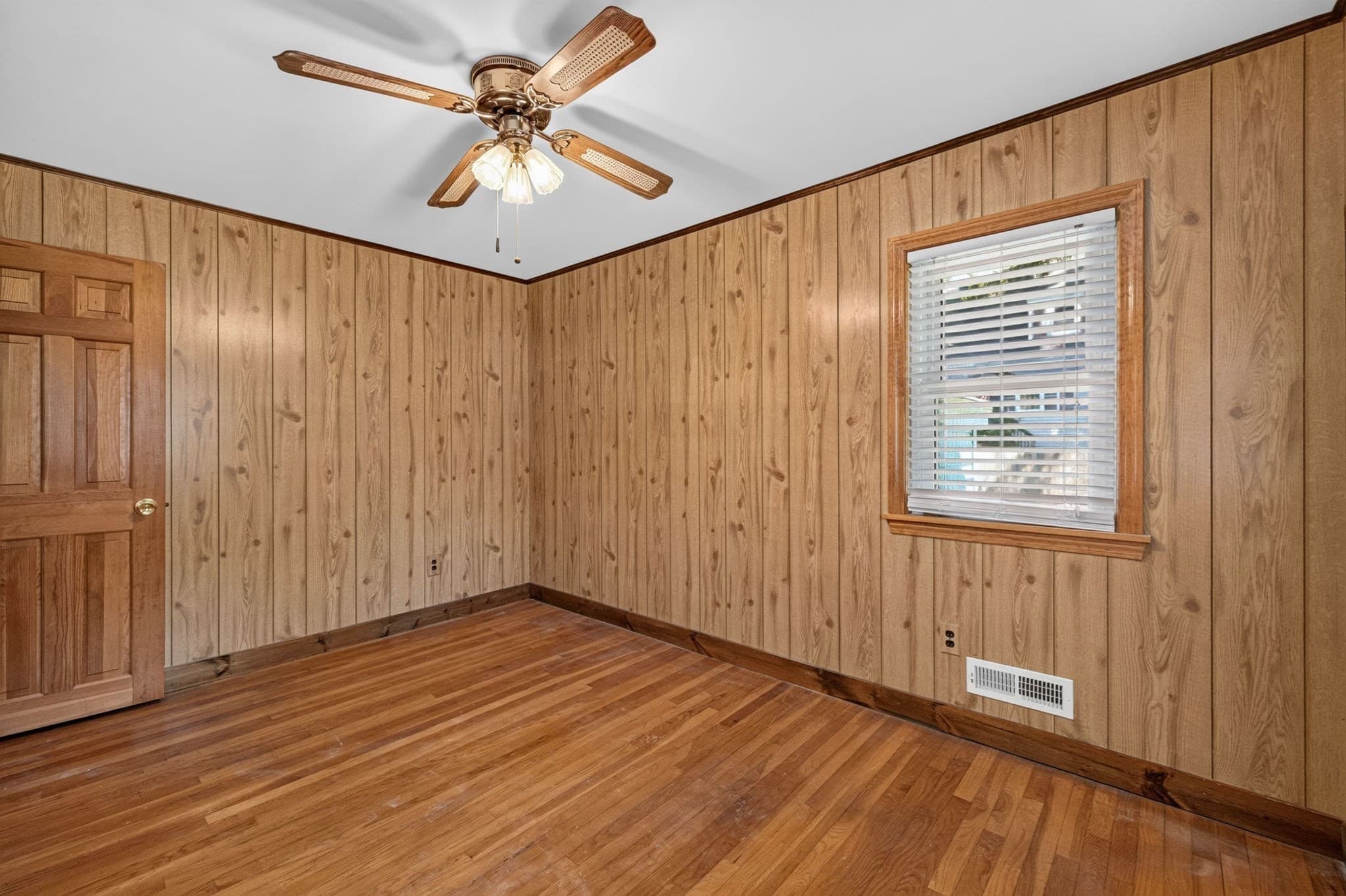 Single Family Residence at 1 Vincent St, Middleboro MA 02346, Middleboro, photo 24 of 38