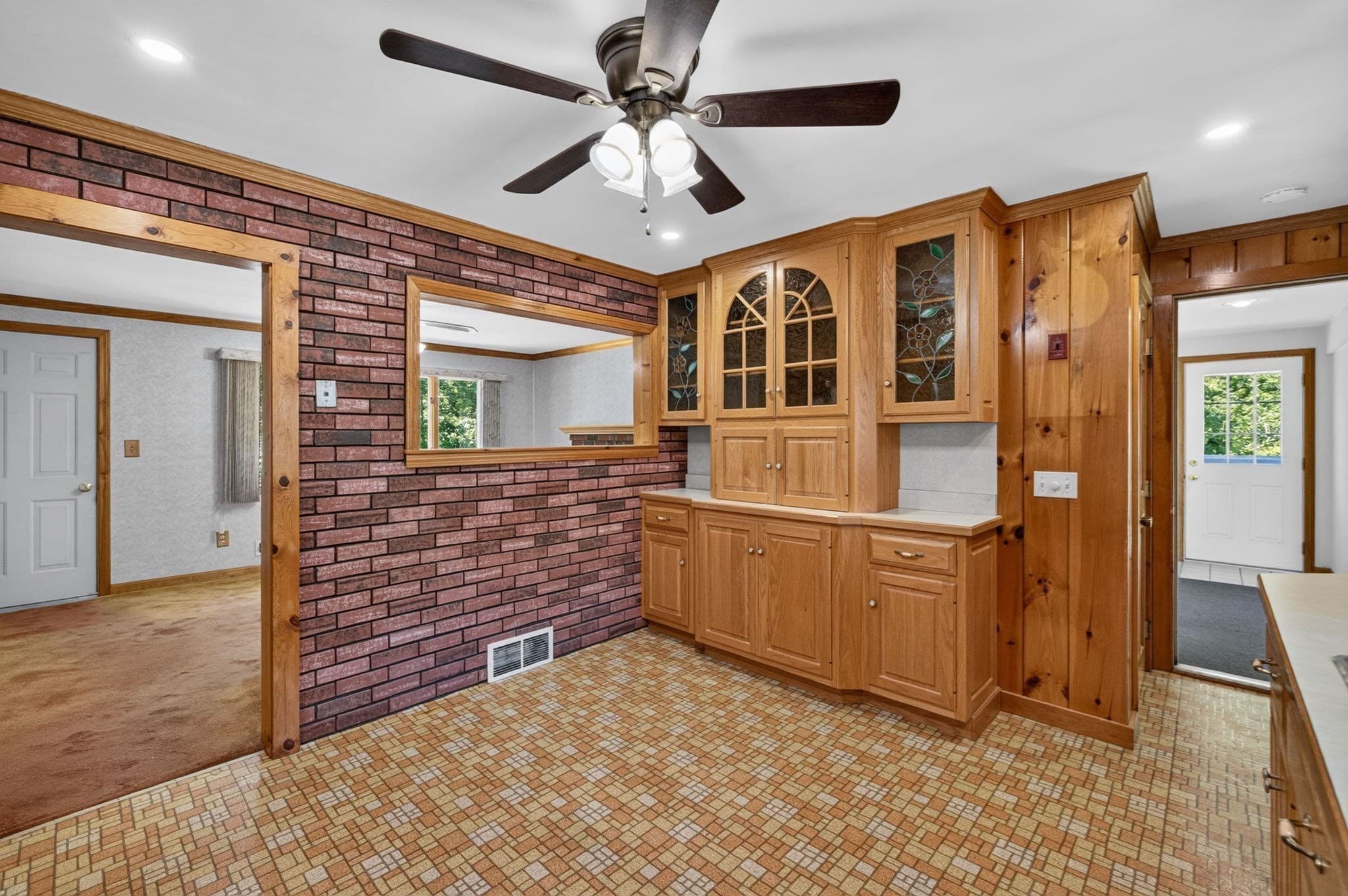Single Family Residence at 1 Vincent St, Middleboro MA 02346, Middleboro, photo 15 of 38