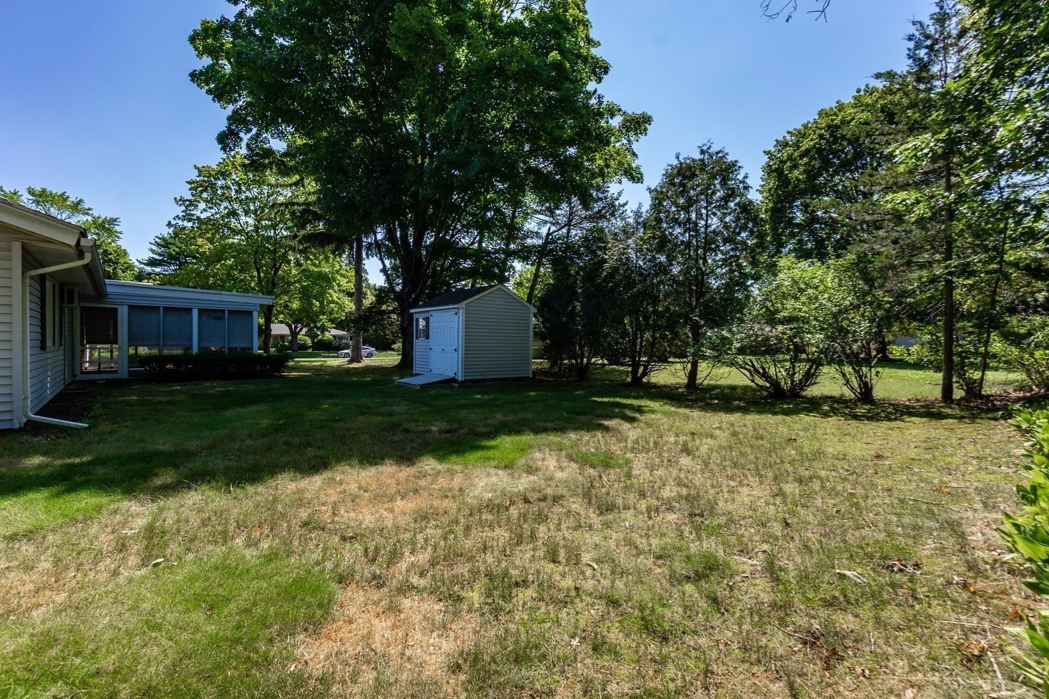 Single Family Residence at 4 Craig Rd, Framingham MA 01701, Framingham, photo 33 of 42