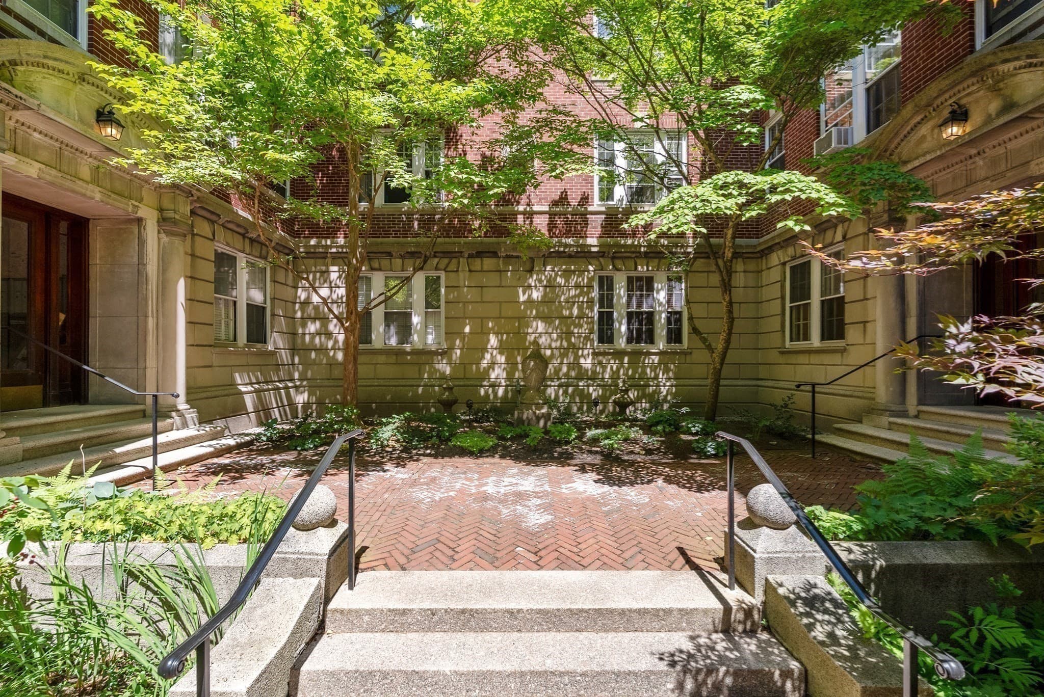 Condominium at 6 Washington Avenue # 11, Cambridge MA 02140, Cambridge, photo 12 of 15