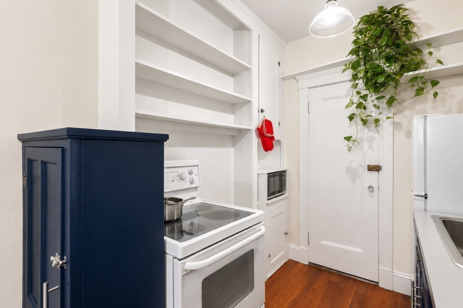 Condominium at 6 Washington Avenue # 11, Cambridge MA 02140, Cambridge, photo 9 of 15