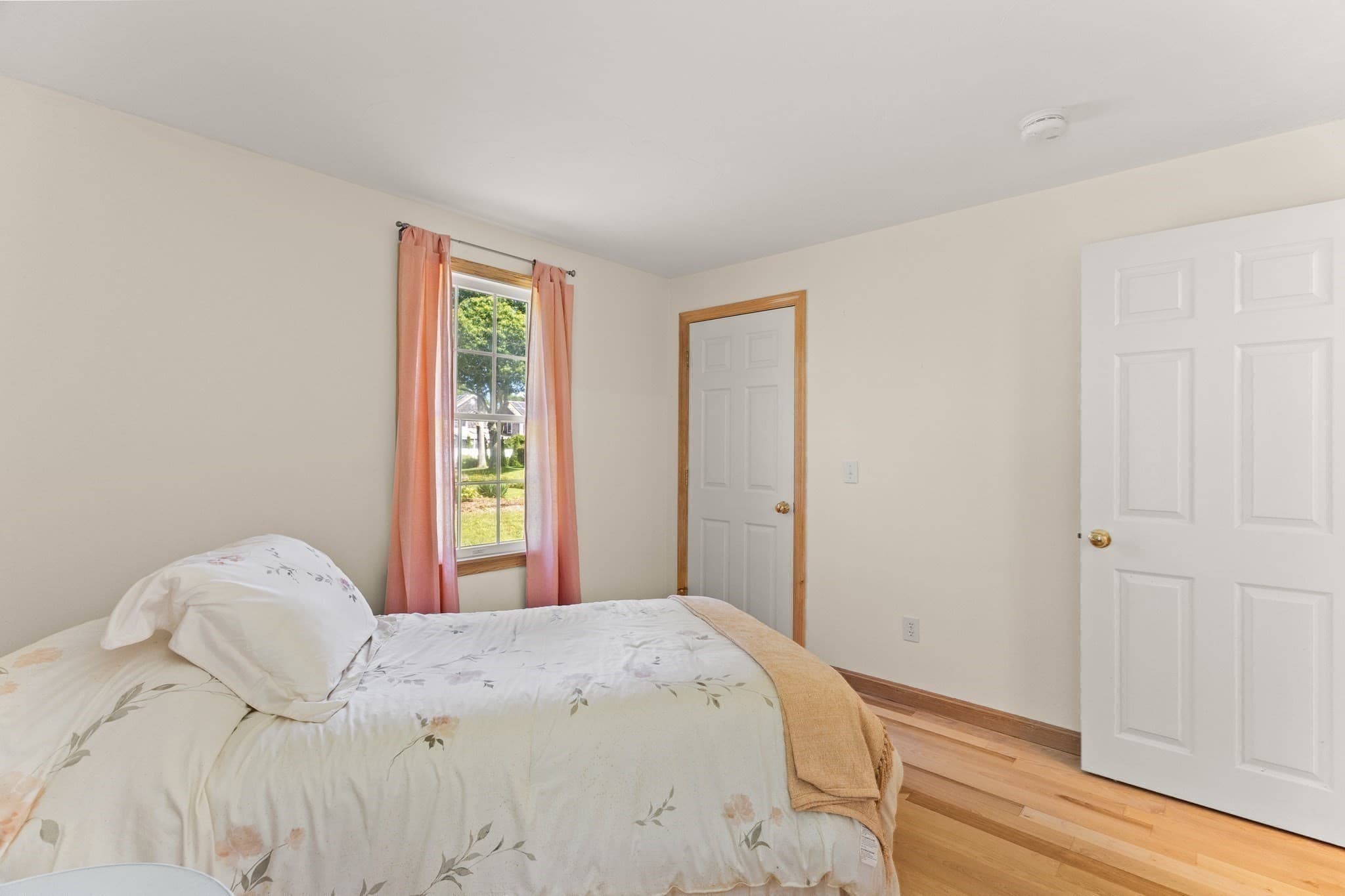 Single Family Residence at 137 Wianno Circle, Barnstable MA 02655, Barnstable, photo 17 of 39