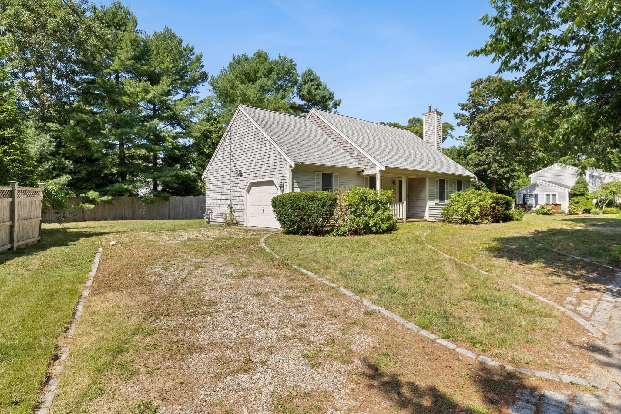 Single Family Residence at 137 Wianno Circle, Barnstable MA 02655, Barnstable, photo 3 of 39