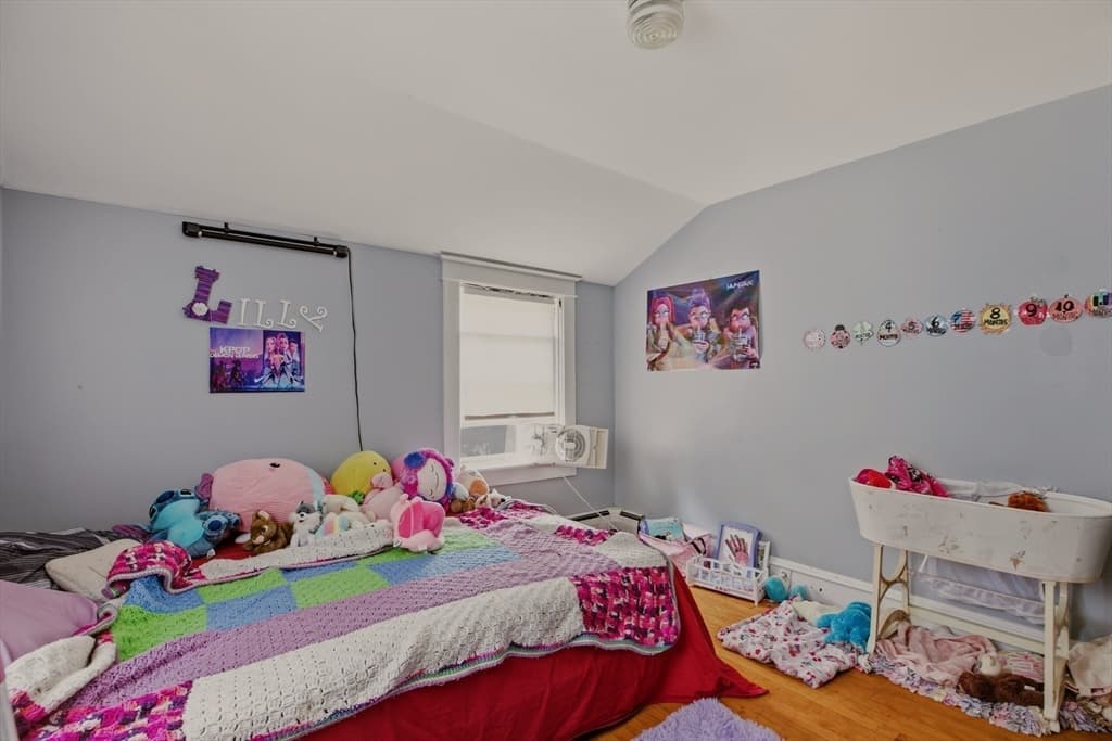 Single Family Residence at 283 Montgomery St, Fall River MA 02720, Fall River, photo 18 of 38