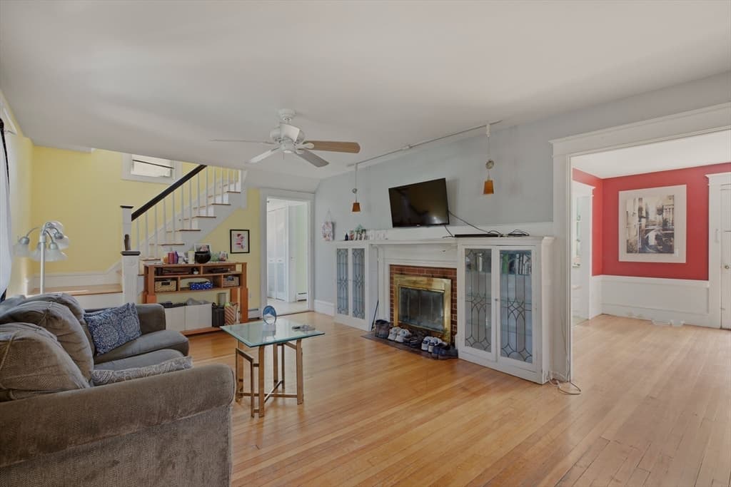 Single Family Residence at 283 Montgomery St, Fall River MA 02720, Fall River, photo 11 of 38